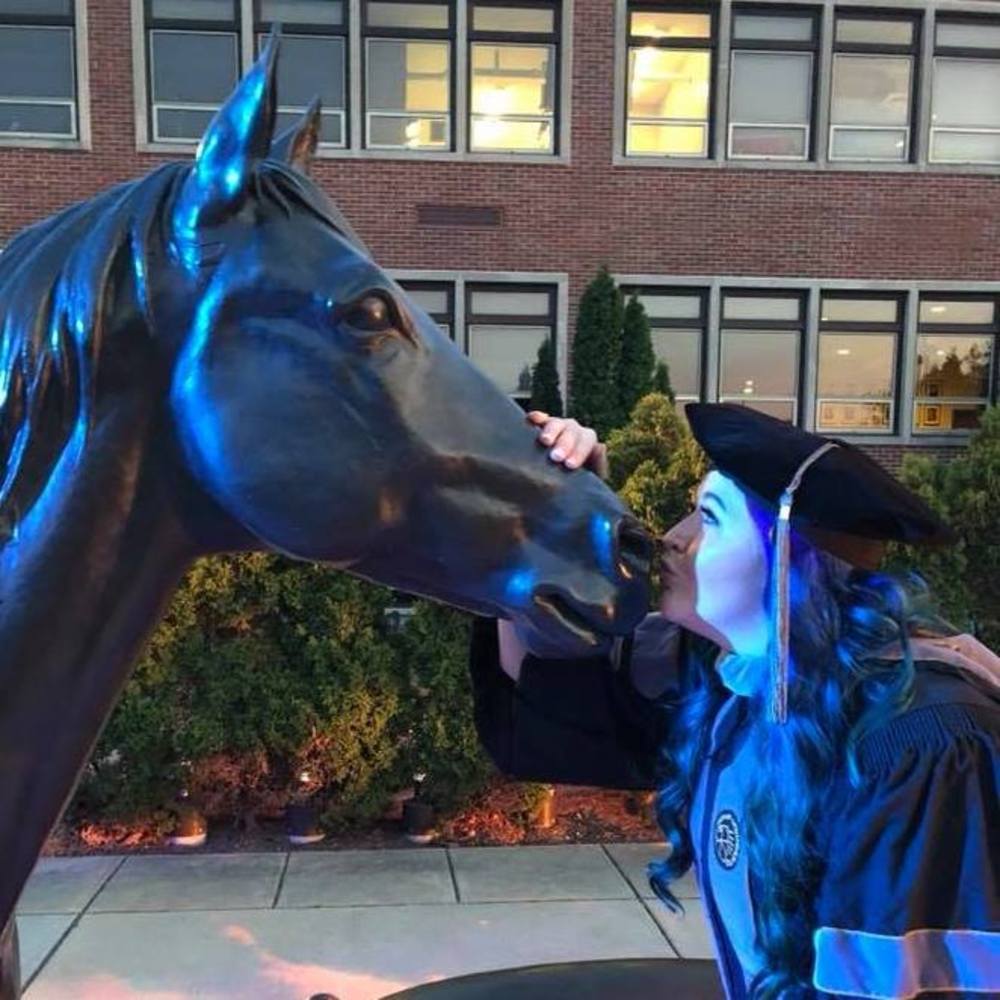 Meet your Posher, Cristina